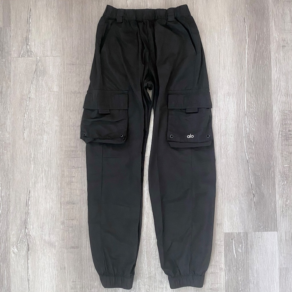 Black Alo Yoga It Girl Cargo Pants XXS